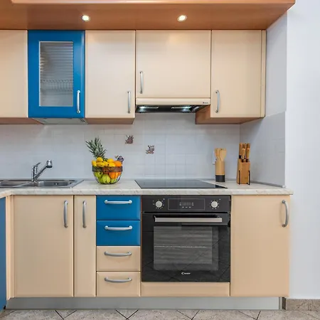 A&m 3 Bridge Luxury Center Apartment