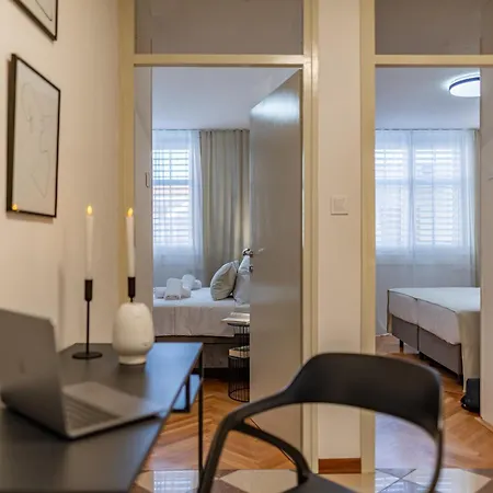 Apartment A&m 3 Bridge Luxury Center