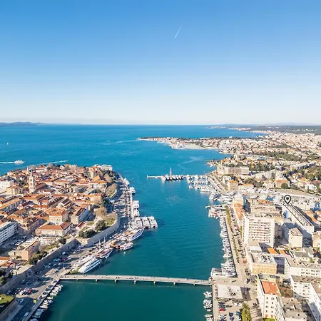 A&m 3 Bridge Luxury Center * 자다르