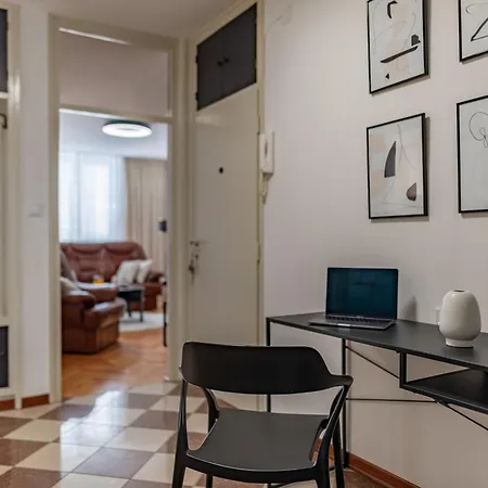 A&m 3 Bridge Luxury Center 자다르