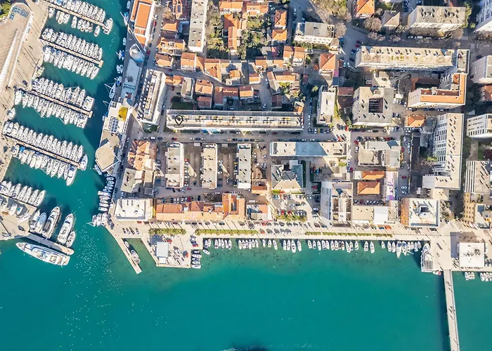 A&m 3 Bridge Luxury Center Lägenhet