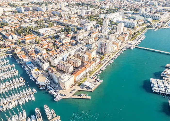 A&m 3 Bridge Luxury Center דירה *