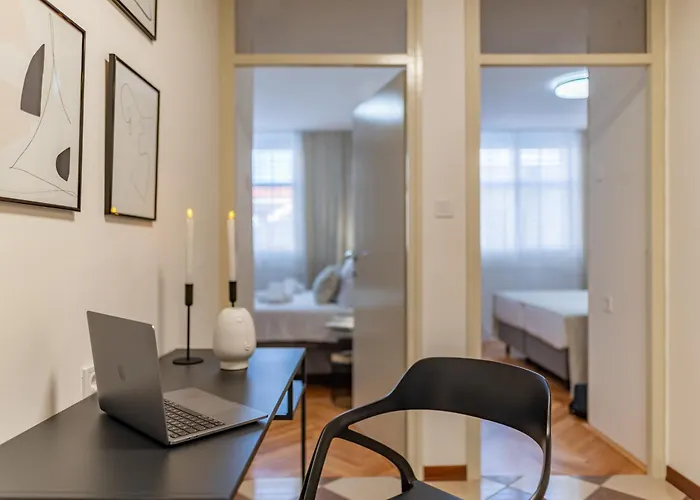 A&m 3 Bridge Luxury Center