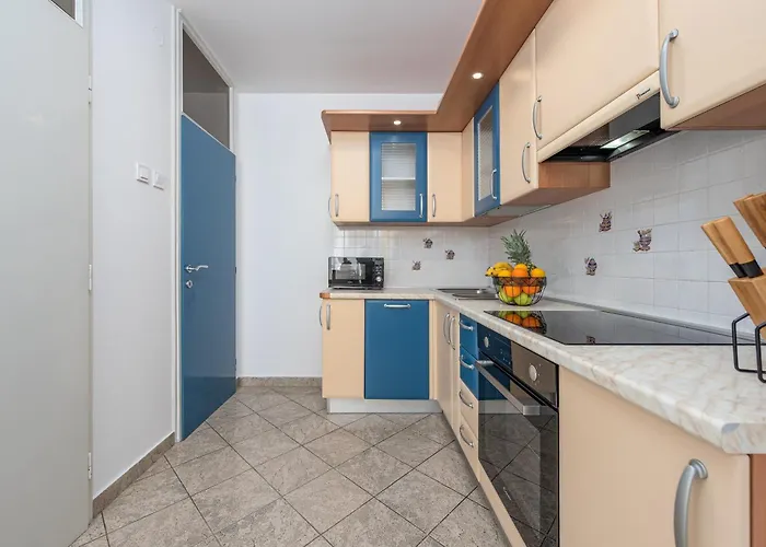 A&m 3 Bridge Luxury Center