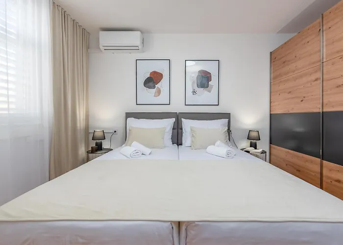 דירה A&m 3 Bridge Luxury Center זאדאר