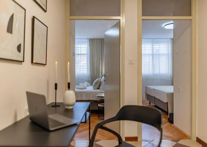 דירה A&m 3 Bridge Luxury Center